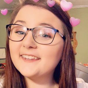 Meet your Posher, Cayla